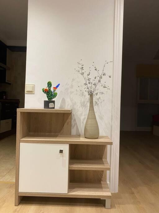 Apartamento Cerca De La Playa 살리너스 외부 사진